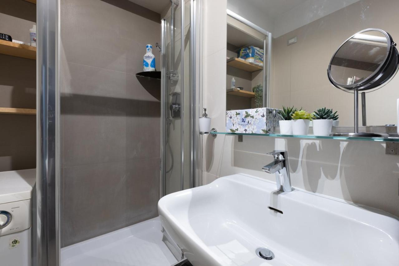 Vg Fori Imperiali 5 Stelle Appartamento Elegante โรม ภายนอก รูปภาพ